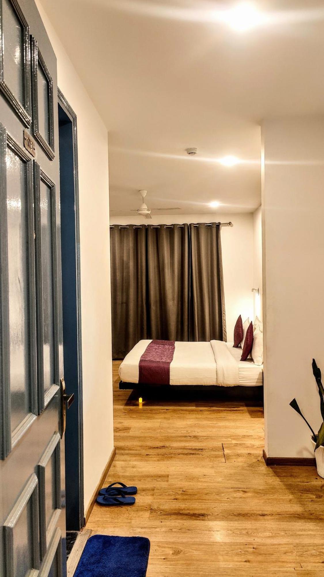 Mavens White Artemis Hospital Road Sector 52 Gurgaon Hotel Екстериор снимка