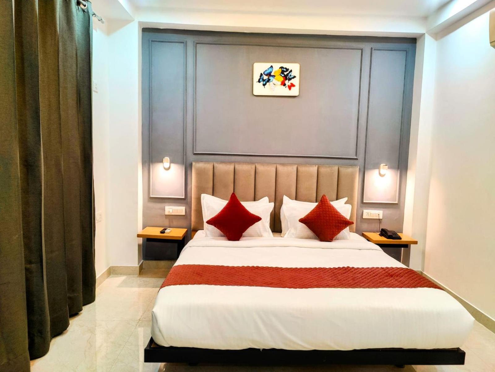 Mavens White Artemis Hospital Road Sector 52 Gurgaon Hotel Екстериор снимка